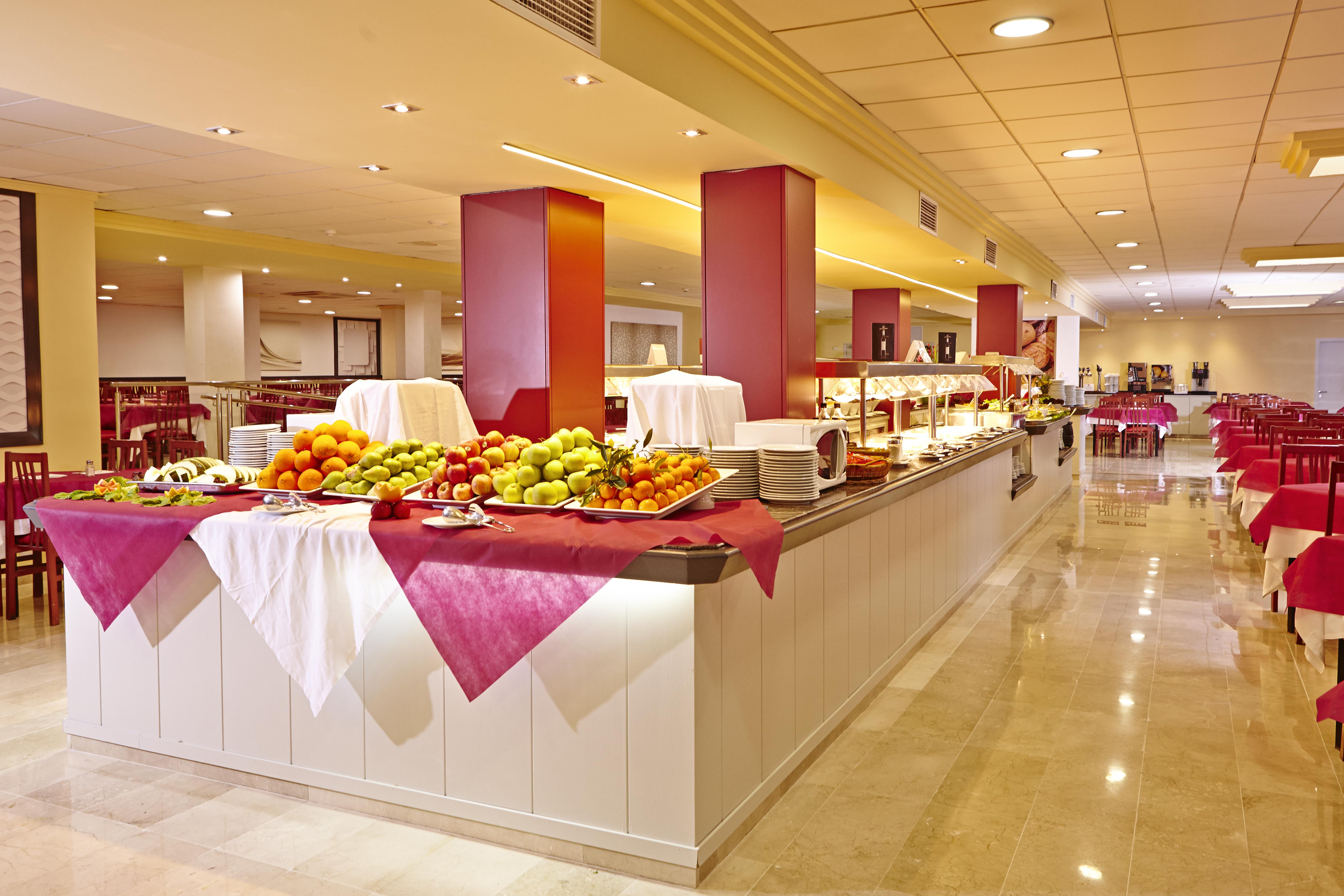 Sahara Nubia Gobi Hotel Ses Cadenes Exterior photo A buffet at a hotel